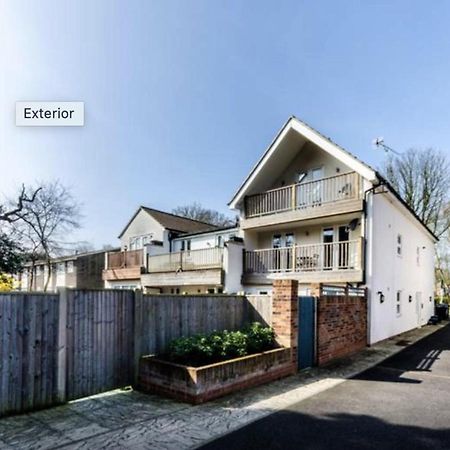 Beautiful 2-Bed Unique Loft Apartment in Beckenham Exterior foto